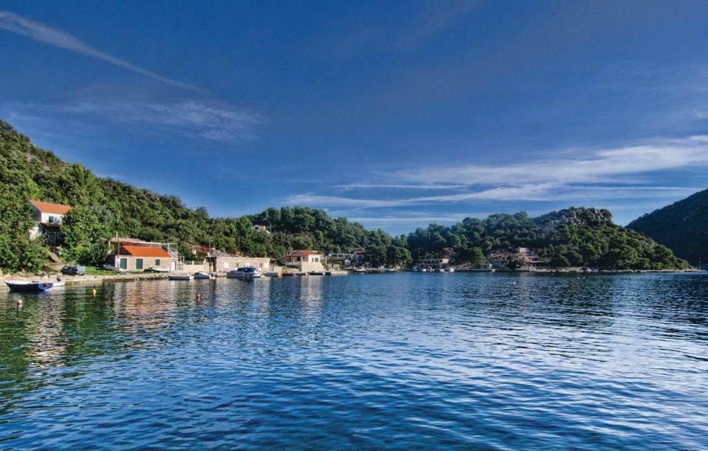Okuklje Holiday Home ภายนอก รูปภาพ